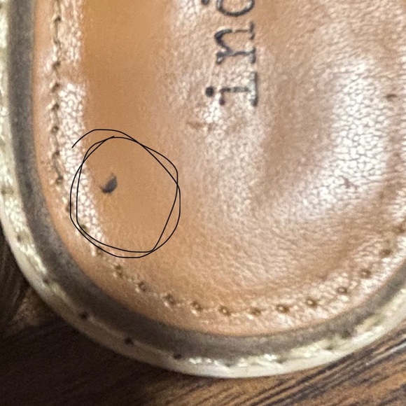 Indigo Road slip ons Suede size 5.5 M. Small spot on hill. See pics - Picture 7 of 7